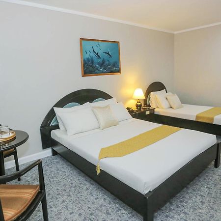 Holiday Plaza Hotel - Cebu Екстериор снимка